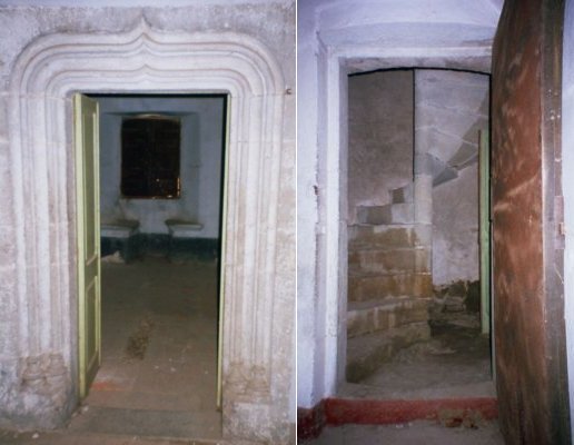 Puerta y escalera de caracol de la sala